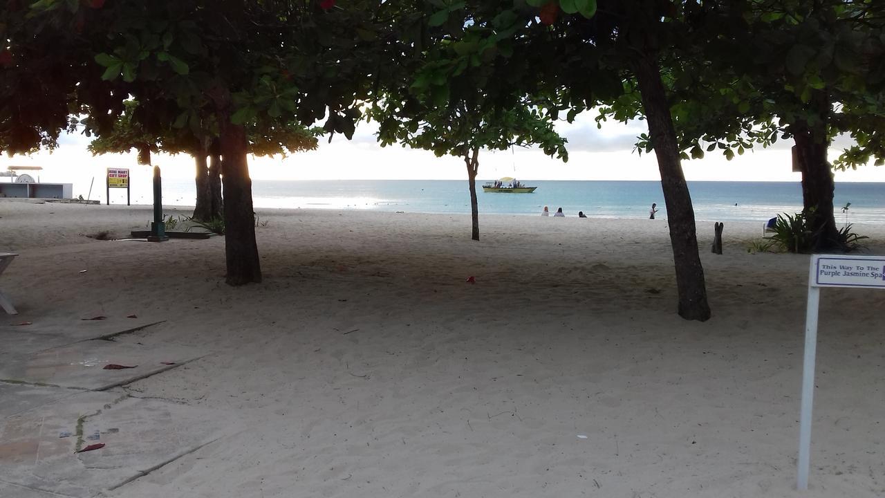 Negril Beach Club Condos Exteriör bild