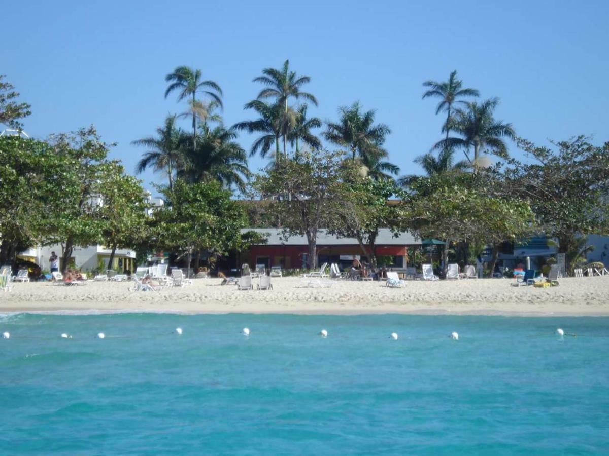 Negril Beach Club Condos Exteriör bild